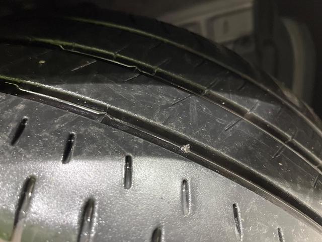 カローラツーリング ハイブリッド　ダブルバイビー　改良後　純正１０．５型ナビ　バックカメラ　ブラインドスポットモニター　パーキングサポートブレーキ　シートヒーター　ステアリングヒーター　ヘッドアップディスプレイ　１２．３型カラーメーター　ＬＥＤヘッド（50枚目）