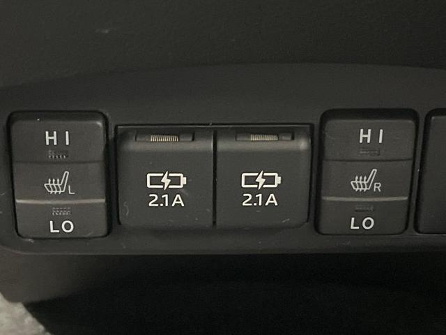 シエンタ ハイブリッドＧ　クエロ　後期　純正ナビ　全周囲カメラ　１２．１型純正後席モニター　セーフティセンス　クリアランスソナー　クルーズコントロール　両側電動スライド　オートレベリング機能付ＬＥＤヘッド　オートライト　スマートキー（30枚目）