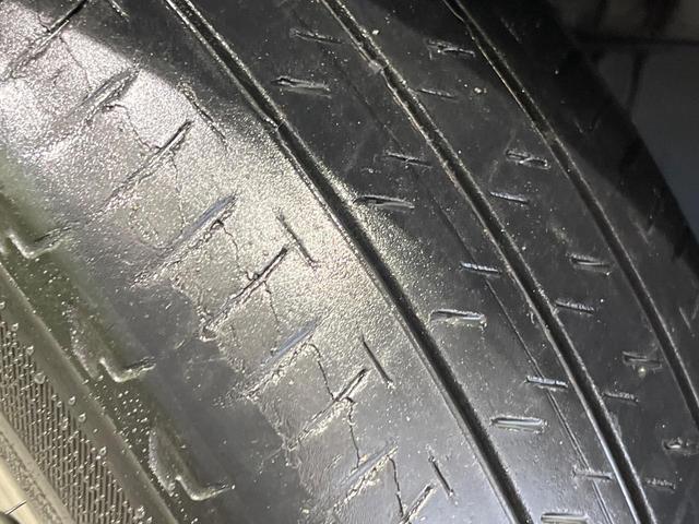 シエンタ ハイブリッドＧ　クエロ　後期　純正ナビ　全周囲カメラ　１２．１型純正後席モニター　セーフティセンス　クリアランスソナー　クルーズコントロール　両側電動スライド　オートレベリング機能付ＬＥＤヘッド　オートライト　スマートキー（56枚目）