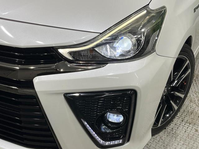 【ＬＥＤヘッドライト】悪天候や夜間走行時も良好な視界を確保し安心して運転できる高輝度ＬＥＤヘッドライトを装備！点灯速度が早く、消費電力も抑えられています。