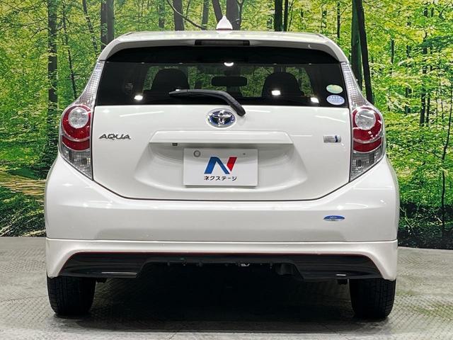 アクア Ｓ　純正ナビ　フルセグ　バックカメラ　ＬＥＤヘッド　スマートキー　ＥＴＣ　シートリフター　オートエアコン　パワーウィンドゥ　電動格納ドアミラー　シートバックポケット　プライバシーガラス　フルエアロ　禁煙車（15枚目）