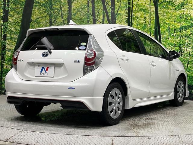 アクア Ｓ　純正ナビ　フルセグ　バックカメラ　ＬＥＤヘッド　スマートキー　ＥＴＣ　シートリフター　オートエアコン　パワーウィンドゥ　電動格納ドアミラー　シートバックポケット　プライバシーガラス　フルエアロ　禁煙車（17枚目）