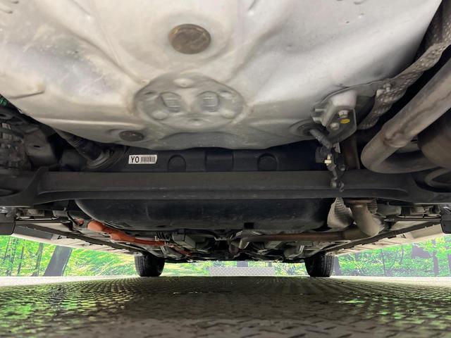 アクア Ｓ　純正ナビ　フルセグ　バックカメラ　ＬＥＤヘッド　スマートキー　ＥＴＣ　シートリフター　オートエアコン　パワーウィンドゥ　電動格納ドアミラー　シートバックポケット　プライバシーガラス　フルエアロ　禁煙車（19枚目）