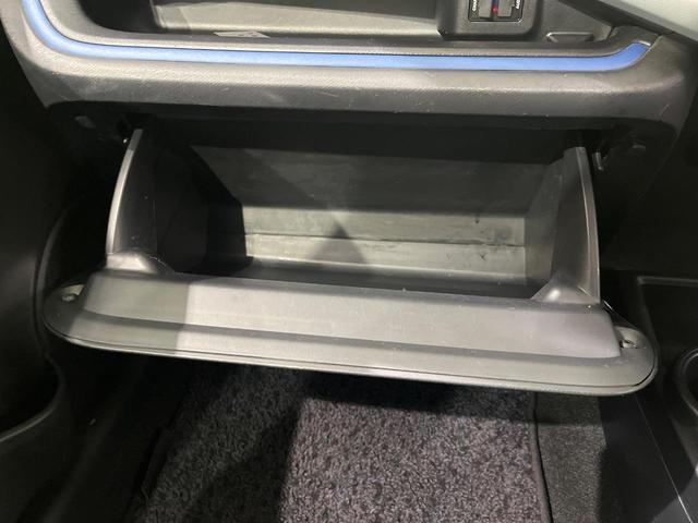 アクア Ｓ　純正ナビ　フルセグ　バックカメラ　ＬＥＤヘッド　スマートキー　ＥＴＣ　シートリフター　オートエアコン　パワーウィンドゥ　電動格納ドアミラー　シートバックポケット　プライバシーガラス　フルエアロ　禁煙車（25枚目）