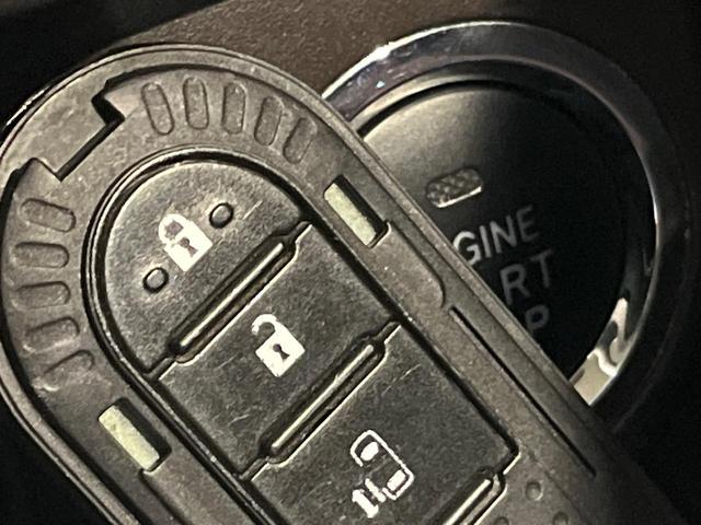 ルーミー Ｘ　Ｓ　ＳＤナビ　バックカメラ　スマートアシスト３　コーナーセンサー　片側電動スライド　スマートキー　ＥＴＣ　オートライト　オートハイビーム　アイドリングストップ　エアコン　電動格納ドアミラー　禁煙車（37枚目）