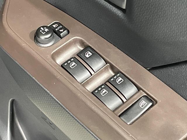 ルーミー Ｘ　Ｓ　ＳＤナビ　バックカメラ　スマートアシスト３　コーナーセンサー　片側電動スライド　スマートキー　ＥＴＣ　オートライト　オートハイビーム　アイドリングストップ　エアコン　電動格納ドアミラー　禁煙車（39枚目）