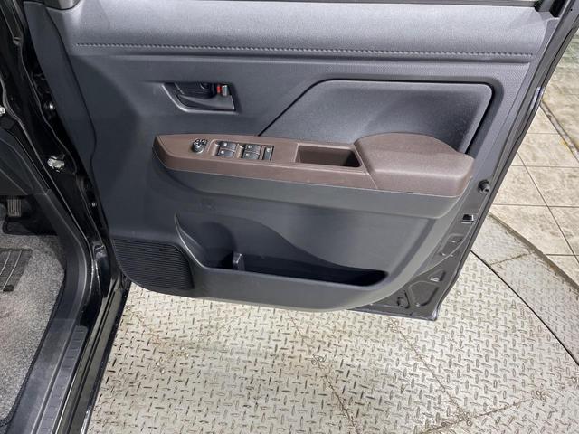 ルーミー Ｘ　Ｓ　ＳＤナビ　バックカメラ　スマートアシスト３　コーナーセンサー　片側電動スライド　スマートキー　ＥＴＣ　オートライト　オートハイビーム　アイドリングストップ　エアコン　電動格納ドアミラー　禁煙車（40枚目）