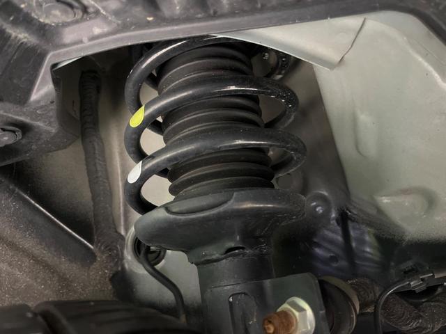 ハスラー タフワイルド　純正９型ナビ　全周囲カメラ　セーフティサポート　アダプティブクルーズ　リアパーキングセンサー　ＬＥＤヘッド　オートライト　シートヒーター　スマートキー　革巻きステアリング　ステアリングスイッチ　禁煙車（20枚目）