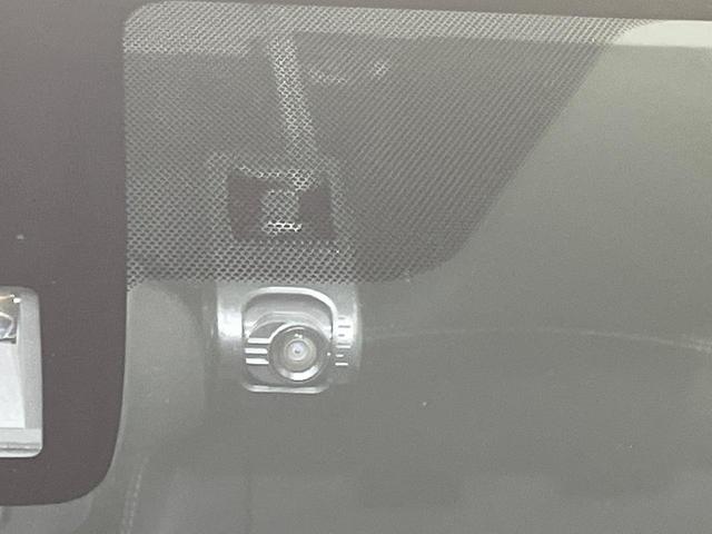 アクア Ｇソフトレザーセレクション　後期　純正ナビ　フルセグ　バックカメラ　セーフティセンス　ＬＥＤヘッドライト　オートライト　シートヒーター　スマートキー　オプション１５インチアルミ　クルーズコントロール　ナノイー付オートエアコン（6枚目）