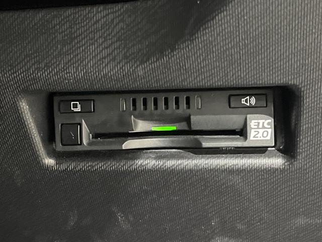 アクア Ｇソフトレザーセレクション　後期　純正ナビ　フルセグ　バックカメラ　セーフティセンス　ＬＥＤヘッドライト　オートライト　シートヒーター　スマートキー　オプション１５インチアルミ　クルーズコントロール　ナノイー付オートエアコン（7枚目）