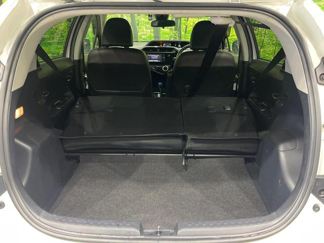 アクア Ｇソフトレザーセレクション　後期　純正ナビ　フルセグ　バックカメラ　セーフティセンス　ＬＥＤヘッドライト　オートライト　シートヒーター　スマートキー　オプション１５インチアルミ　クルーズコントロール　ナノイー付オートエアコン（10枚目）