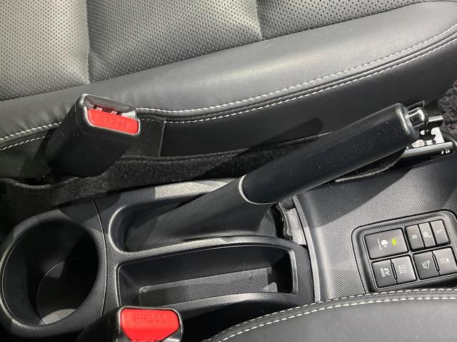 アクア Ｇソフトレザーセレクション　後期　純正ナビ　フルセグ　バックカメラ　セーフティセンス　ＬＥＤヘッドライト　オートライト　シートヒーター　スマートキー　オプション１５インチアルミ　クルーズコントロール　ナノイー付オートエアコン（32枚目）