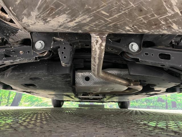 プリウス S 後期 セーフティセンス レーダークルーズ クリアランスソナー LEDヘッドライト オートライト スマートキー 合皮巻きステアリング オートエアコン シートリフター 6スピーカー 電動格納ドアミラー(19枚目)