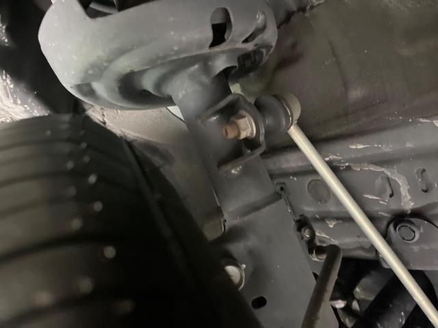 プリウス S 後期 セーフティセンス レーダークルーズ クリアランスソナー LEDヘッドライト オートライト スマートキー 合皮巻きステアリング オートエアコン シートリフター 6スピーカー 電動格納ドアミラー(20枚目)