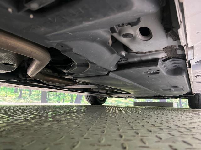 プリウス S 後期 セーフティセンス レーダークルーズ クリアランスソナー LEDヘッドライト オートライト スマートキー 合皮巻きステアリング オートエアコン シートリフター 6スピーカー 電動格納ドアミラー(21枚目)