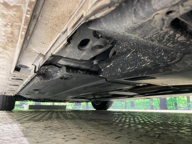 プリウス S 後期 セーフティセンス レーダークルーズ クリアランスソナー LEDヘッドライト オートライト スマートキー 合皮巻きステアリング オートエアコン シートリフター 6スピーカー 電動格納ドアミラー(22枚目)