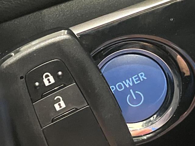 プリウス S 後期 セーフティセンス レーダークルーズ クリアランスソナー LEDヘッドライト オートライト スマートキー 合皮巻きステアリング オートエアコン シートリフター 6スピーカー 電動格納ドアミラー(30枚目)