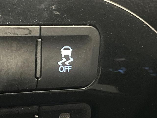 プリウス S 後期 セーフティセンス レーダークルーズ クリアランスソナー LEDヘッドライト オートライト スマートキー 合皮巻きステアリング オートエアコン シートリフター 6スピーカー 電動格納ドアミラー(36枚目)