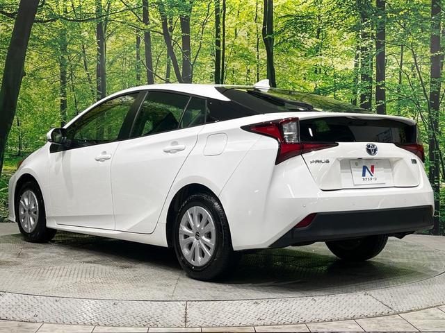 プリウス S 後期 セーフティセンス レーダークルーズ クリアランスソナー LEDヘッドライト オートライト スマートキー 合皮巻きステアリング オートエアコン シートリフター 6スピーカー 電動格納ドアミラー(51枚目)