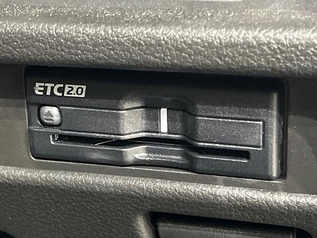 ハスラー タフワイルドターボ　純正９型ナビ　全周囲カメラ　セーフティサポート　アダプティブクルーズ　リアパーキングセンサー　ＬＥＤヘッド　オートライト　シートヒーター　スマートキー　ルーフレール　革巻きステアリング　パドルシフト（7枚目）