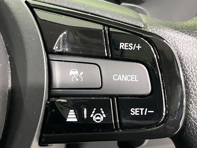 ヴェゼル ｅ：ＨＥＶ　Ｘ　純正９型コネクトナビ　バックカメラ　ホンダセンシング　アダプティブクルーズ　パーキングセンサー　ＬＥＤヘッドライト　ワイヤレス充電　スマートキー　オートエアコン　ＥＴＣ　ステアリングスイッチ　禁煙車（6枚目）