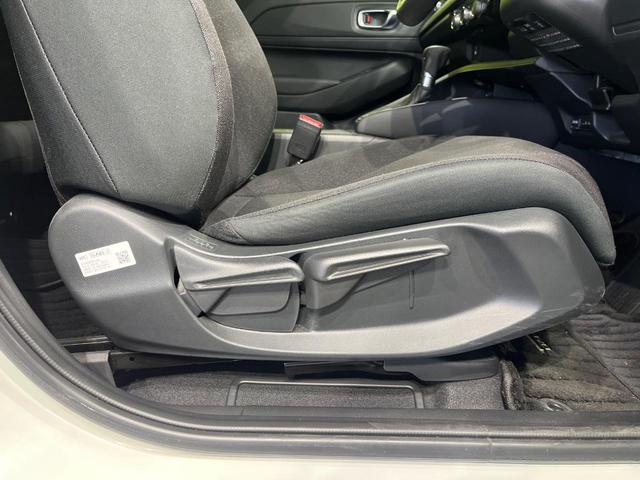 ヴェゼル ｅ：ＨＥＶ　Ｘ　純正９型コネクトナビ　バックカメラ　ホンダセンシング　アダプティブクルーズ　パーキングセンサー　ＬＥＤヘッドライト　ワイヤレス充電　スマートキー　オートエアコン　ＥＴＣ　ステアリングスイッチ　禁煙車（44枚目）