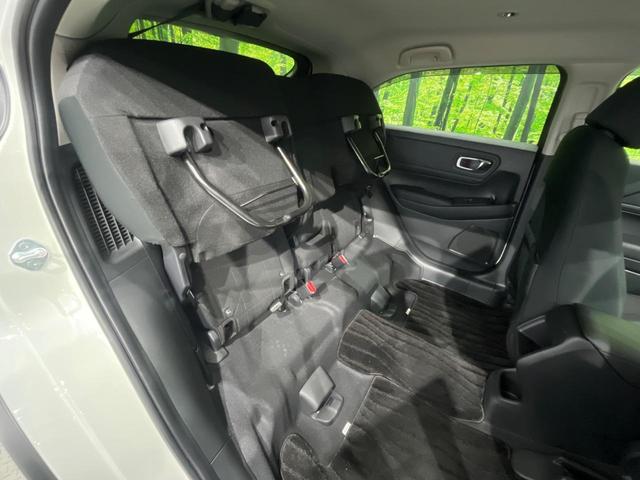 ヴェゼル ｅ：ＨＥＶ　Ｘ　純正９型コネクトナビ　バックカメラ　ホンダセンシング　アダプティブクルーズ　パーキングセンサー　ＬＥＤヘッドライト　ワイヤレス充電　スマートキー　オートエアコン　ＥＴＣ　ステアリングスイッチ　禁煙車（45枚目）