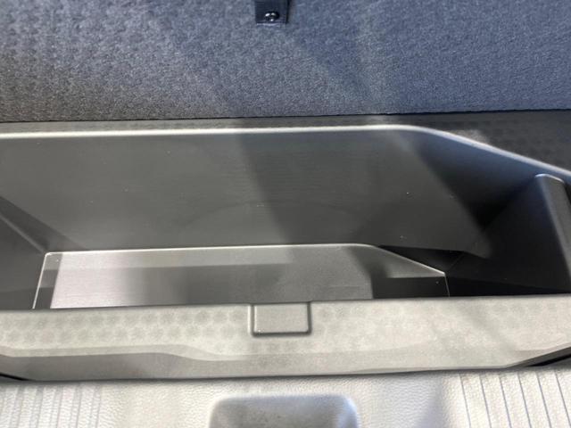 ヴェゼル ｅ：ＨＥＶ　Ｘ　純正９型コネクトナビ　バックカメラ　ホンダセンシング　アダプティブクルーズ　パーキングセンサー　ＬＥＤヘッドライト　ワイヤレス充電　スマートキー　オートエアコン　ＥＴＣ　ステアリングスイッチ　禁煙車（49枚目）