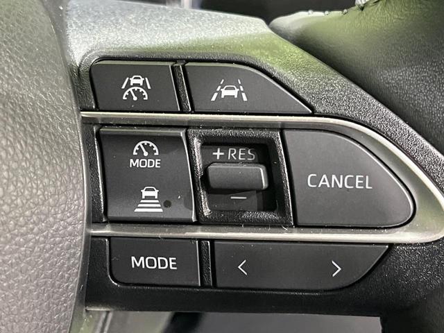 ヴォクシー ハイブリッドＳ－Ｚ　純正１０．５型ナビ　全周囲カメラ　快適利便ＰＫＧ　三眼ＬＥＤ　ユニバーサルステップ　パワーバックドア　両側電動スライド　セーフティセンス　レーダークルーズ　シートヒーター　ステアリングヒーター（7枚目）