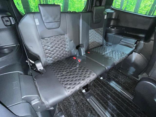 ヴォクシー ハイブリッドＳ－Ｚ　純正１０．５型ナビ　全周囲カメラ　快適利便ＰＫＧ　三眼ＬＥＤ　ユニバーサルステップ　パワーバックドア　両側電動スライド　セーフティセンス　レーダークルーズ　シートヒーター　ステアリングヒーター（10枚目）