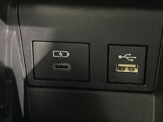 ヴォクシー ハイブリッドＳ－Ｚ　純正１０．５型ナビ　全周囲カメラ　快適利便ＰＫＧ　三眼ＬＥＤ　ユニバーサルステップ　パワーバックドア　両側電動スライド　セーフティセンス　レーダークルーズ　シートヒーター　ステアリングヒーター（29枚目）