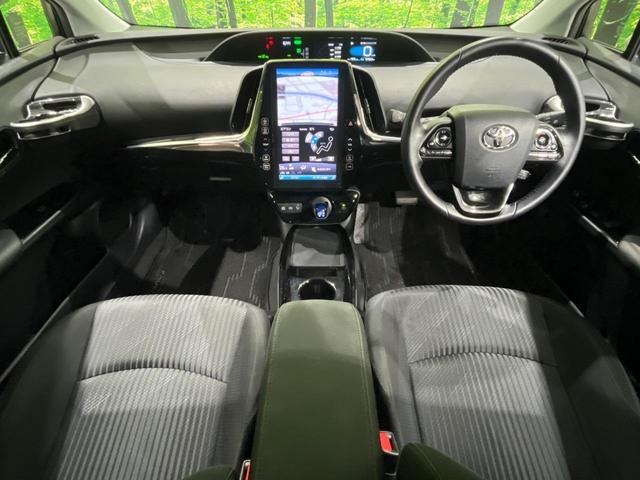 プリウス Ａ　後期　Ｔコネクト１１．６型ナビ　バックカメラ　セーフティセンス　ブラインドスポットモニター　クリアランスソナー　パーキングアシスト　レーダークルーズ　パワーシート　ＬＥＤヘッド　スマートキー　禁煙車（2枚目）