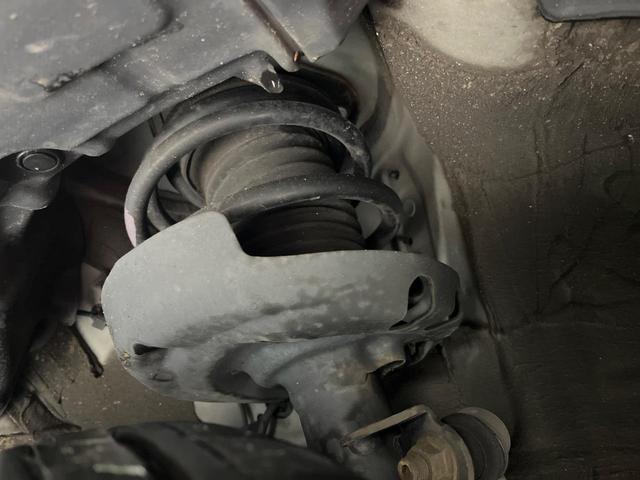 プリウス Ａ　後期　Ｔコネクト１１．６型ナビ　バックカメラ　セーフティセンス　ブラインドスポットモニター　クリアランスソナー　パーキングアシスト　レーダークルーズ　パワーシート　ＬＥＤヘッド　スマートキー　禁煙車（20枚目）