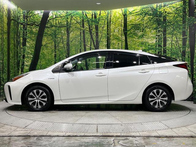 プリウス Ａ　後期　Ｔコネクト１１．６型ナビ　バックカメラ　セーフティセンス　ブラインドスポットモニター　クリアランスソナー　パーキングアシスト　レーダークルーズ　パワーシート　ＬＥＤヘッド　スマートキー　禁煙車（49枚目）