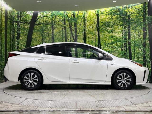 プリウス Ａ　後期　Ｔコネクト１１．６型ナビ　バックカメラ　セーフティセンス　ブラインドスポットモニター　クリアランスソナー　パーキングアシスト　レーダークルーズ　パワーシート　ＬＥＤヘッド　スマートキー　禁煙車（50枚目）