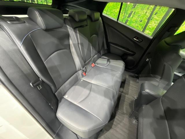 プリウス Ａツーリングセレクション　純正９型ナビ　フルセグ　バックカメラ　セーフティセンス　ブラインドスポットモニター　レーダークルーズ　クリアランスソナー　パーキングアシスト　黒合皮シート　シートヒーター　ＬＥＤヘッド　オートライト（9枚目）