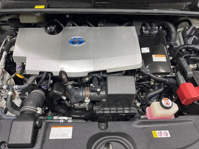 プリウス Ａツーリングセレクション　純正９型ナビ　フルセグ　バックカメラ　セーフティセンス　ブラインドスポットモニター　レーダークルーズ　クリアランスソナー　パーキングアシスト　黒合皮シート　シートヒーター　ＬＥＤヘッド　オートライト（18枚目）