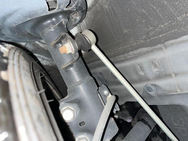 プリウス Ａツーリングセレクション　純正９型ナビ　フルセグ　バックカメラ　セーフティセンス　ブラインドスポットモニター　レーダークルーズ　クリアランスソナー　パーキングアシスト　黒合皮シート　シートヒーター　ＬＥＤヘッド　オートライト（20枚目）