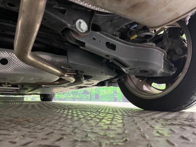 プリウス Ａツーリングセレクション　純正９型ナビ　フルセグ　バックカメラ　セーフティセンス　ブラインドスポットモニター　レーダークルーズ　クリアランスソナー　パーキングアシスト　黒合皮シート　シートヒーター　ＬＥＤヘッド　オートライト（23枚目）