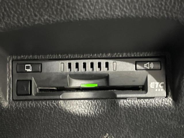 プリウス Ａツーリングセレクション　純正９型ナビ　フルセグ　バックカメラ　セーフティセンス　ブラインドスポットモニター　レーダークルーズ　クリアランスソナー　パーキングアシスト　黒合皮シート　シートヒーター　ＬＥＤヘッド　オートライト（43枚目）