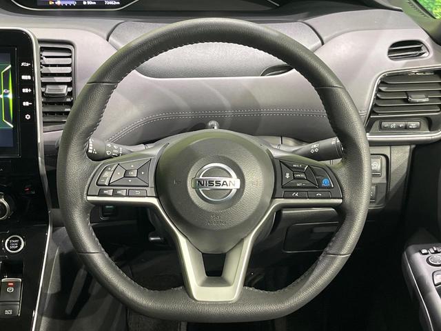セレナ ハイウェイスターＶ　後期　セーフティパックＡ　純正１０型ナビ　後席モニター　全周囲カメラ　プロパイロット　デジタルインナーミラー　ブラインドスポットモニター　ハンズフリー両側電動スライド　ＬＥＤヘッドライト　オートライト（12枚目）