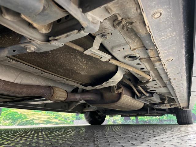 セレナ ハイウェイスターＶ　後期　セーフティパックＡ　純正１０型ナビ　後席モニター　全周囲カメラ　プロパイロット　デジタルインナーミラー　ブラインドスポットモニター　ハンズフリー両側電動スライド　ＬＥＤヘッドライト　オートライト（21枚目）