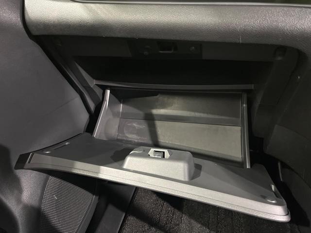 セレナ ハイウェイスターＶ　後期　セーフティパックＡ　純正１０型ナビ　後席モニター　全周囲カメラ　プロパイロット　デジタルインナーミラー　ブラインドスポットモニター　ハンズフリー両側電動スライド　ＬＥＤヘッドライト　オートライト（24枚目）