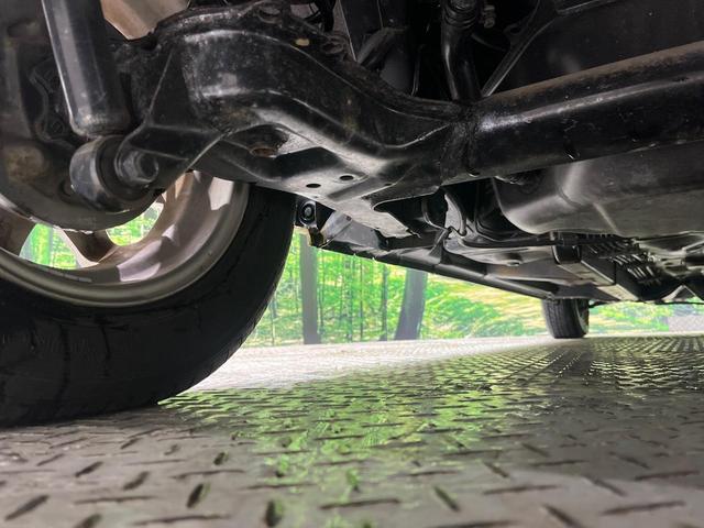 エッセ ＶＳ　メモリアルエディション　純正ＣＤオーディオ　リモコンキー　電動格納ドアミラー　プライバシーガラス　エアコン　シートバックポケット　エアバック　禁煙車（22枚目）