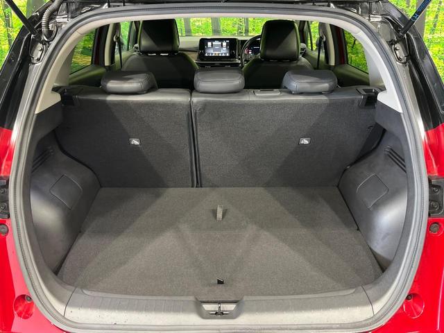 オーラ Ｇ　レザーエディション　純正９型コネクトナビ　全周囲カメラ　寒冷地仕様　ＢＯＳＥ　プロパイロット　衝突警報装置　ブラインドスポットモニタ　黒革シート　シートヒーター　ステアリングヒーター　ワイヤレス充電　ＬＥＤヘッド　ＥＴＣ（30枚目）