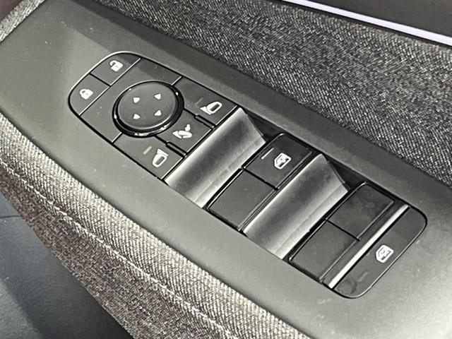 オーラ Ｇ　レザーエディション　純正９型コネクトナビ　全周囲カメラ　寒冷地仕様　ＢＯＳＥ　プロパイロット　衝突警報装置　ブラインドスポットモニタ　黒革シート　シートヒーター　ステアリングヒーター　ワイヤレス充電　ＬＥＤヘッド　ＥＴＣ（49枚目）