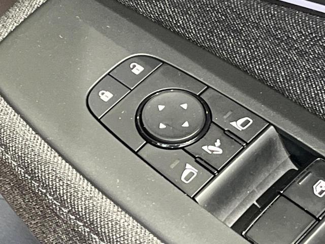 オーラ Ｇ　レザーエディション　純正９型コネクトナビ　全周囲カメラ　寒冷地仕様　ＢＯＳＥ　プロパイロット　衝突警報装置　ブラインドスポットモニタ　黒革シート　シートヒーター　ステアリングヒーター　ワイヤレス充電　ＬＥＤヘッド　ＥＴＣ（50枚目）