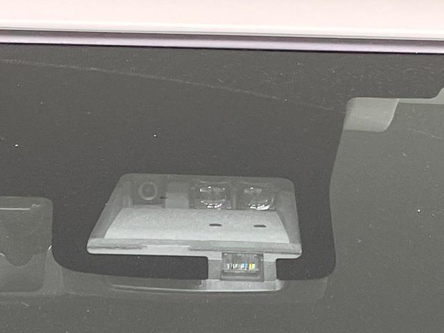 プロボックス ハイブリッドＦ　登録済未使用車　セーフティセンス　オートライト　オートマチックハイビーム　オートエアコン　リモコンキー　ＡＣ１００Ｖ電源　上級ファブリックシート　パワーウィンドゥ　電動格納ミラー　アイドリングストップ（3枚目）