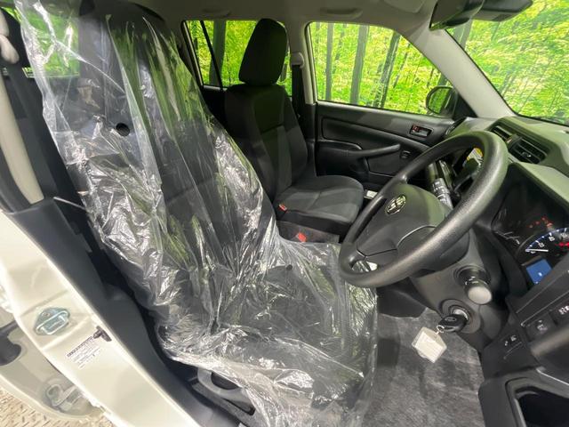 プロボックス ハイブリッドＦ　登録済未使用車　セーフティセンス　オートライト　オートマチックハイビーム　オートエアコン　リモコンキー　ＡＣ１００Ｖ電源　上級ファブリックシート　パワーウィンドゥ　電動格納ミラー　アイドリングストップ（8枚目）