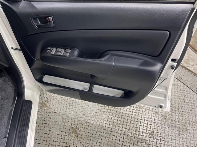 プロボックス ハイブリッドＦ　登録済未使用車　セーフティセンス　オートライト　オートマチックハイビーム　オートエアコン　リモコンキー　ＡＣ１００Ｖ電源　上級ファブリックシート　パワーウィンドゥ　電動格納ミラー　アイドリングストップ（39枚目）